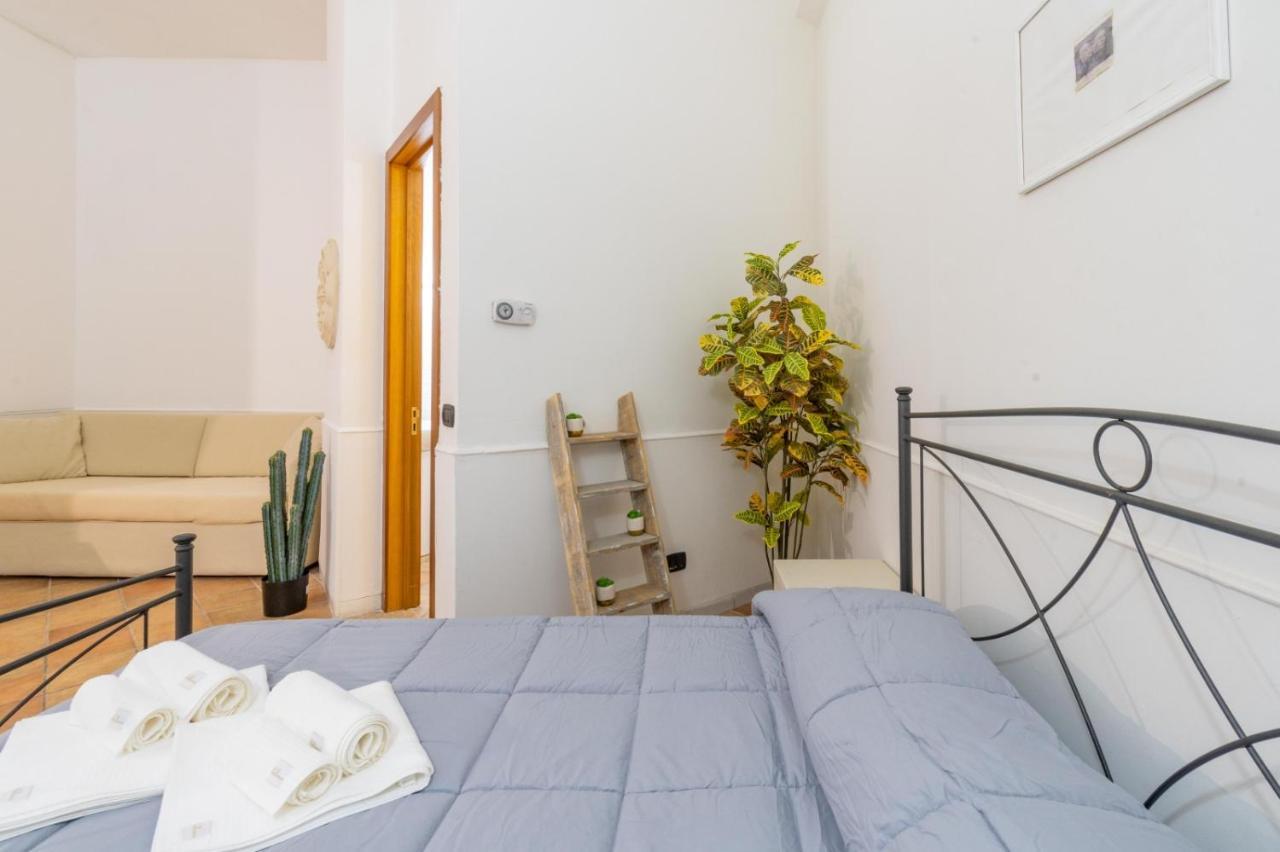 Andrea'S Hotel Lecce Buitenkant foto