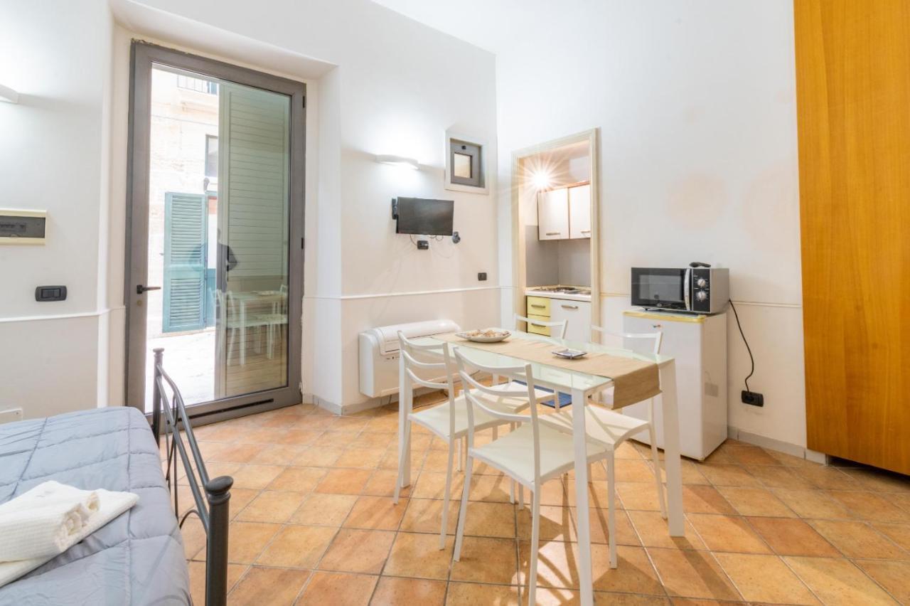 Andrea'S Hotel Lecce Buitenkant foto