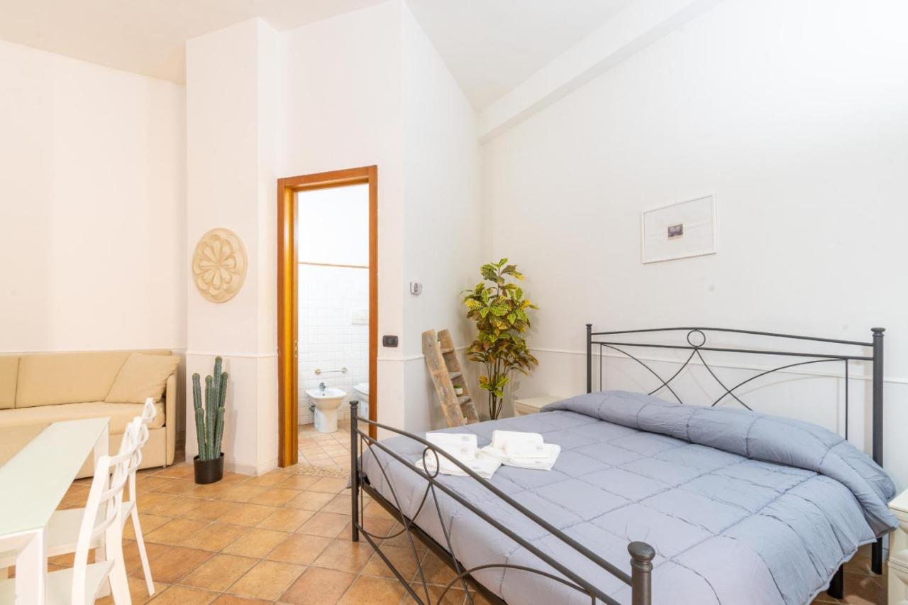 Andrea'S Hotel Lecce Buitenkant foto
